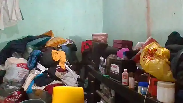 Snapshot of Nicky52 chatting on 10.04.25 Nicky52 online show from 10.04.25