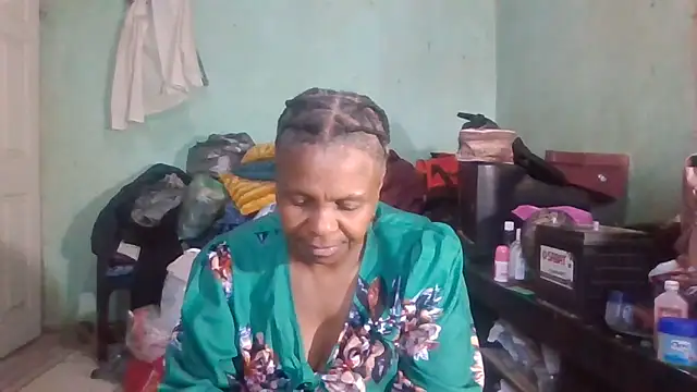 Snapshot of Nicky52 chatting on 10.07.25 Nicky52 online show from 10.07.25