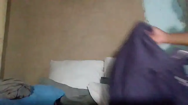 Snapshot of Nicky52 chatting on 10.10.25 Nicky52 online show from 10.10.25