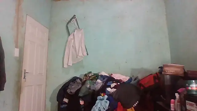 Snapshot of Nicky52 chatting on 10.12.25 Nicky52 online show from 10.12.25