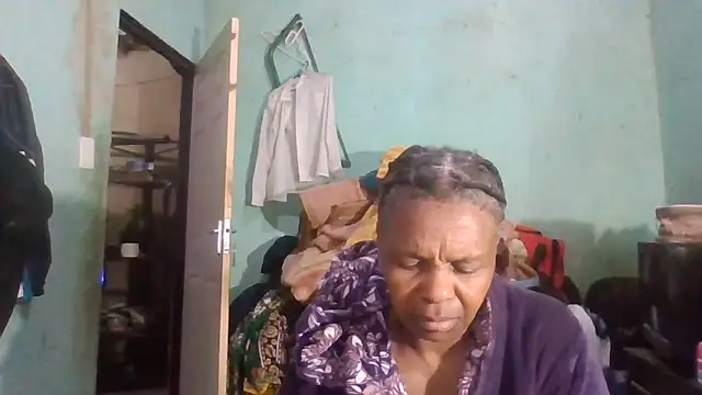 Snapshot of Nicky52 chatting on 10.15.25 Nicky52 online show from 10.15.25