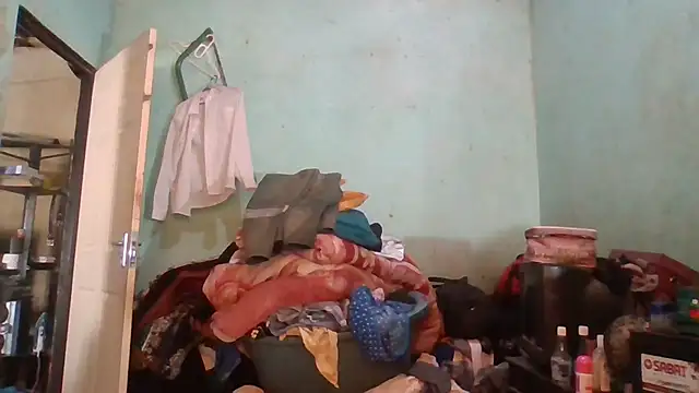 Snapshot of Nicky52 chatting on 10.21.25 Nicky52 online show from 10.21.25