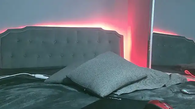 Bunnyela1 online show from 02.08.26