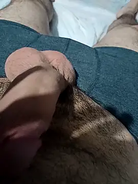 Snapshot of Hamzadz123 chatting on 11.04.25 Hamzadz123 online show from 11.04.25