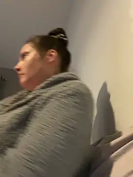 LollyLove  online show from 04.17.26