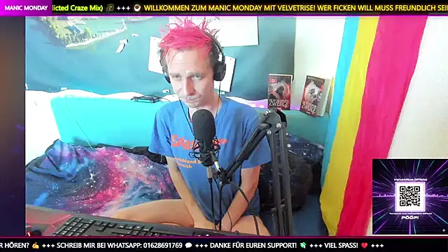 Snapshot of DaveLindau chatting on 02.02.26 DaveLindau online show from 02.02.26