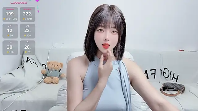 Snapshot of uikyy1 chatting on 10.21.25 uikyy1 online show from 10.21.25