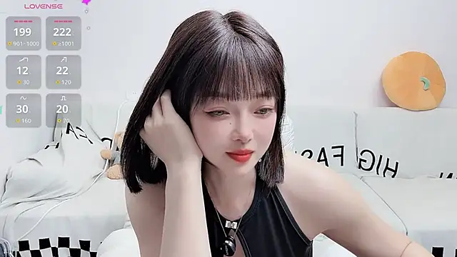 Snapshot of uikyy1 chatting on 10.23.25 uikyy1 online show from 10.23.25