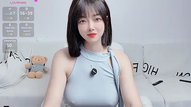 Snapshot of uikyy1 chatting on 10.27.25 uikyy1 online show from 10.27.25