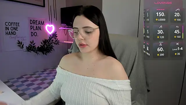 LiaWoow online show from 01.10.26