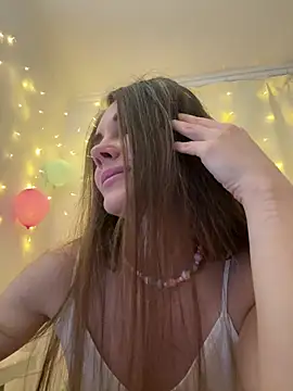 LucieMack online show from 02.14.26