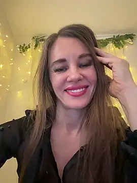 LucieMack online show from 03.02.26