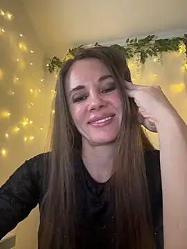 LucieMack online show from 03.25.26