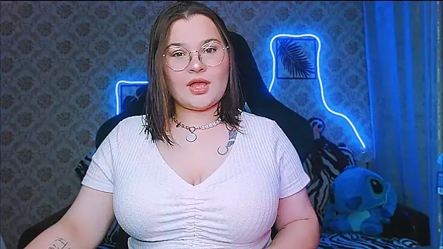 Snapshot of InLoveWithLife26 chatting on 09.17.25 InLoveWithLife26 online show from 09.17.25