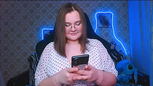 Snapshot of InLoveWithLife26 chatting on 09.27.25 InLoveWithLife26 online show from 09.27.25