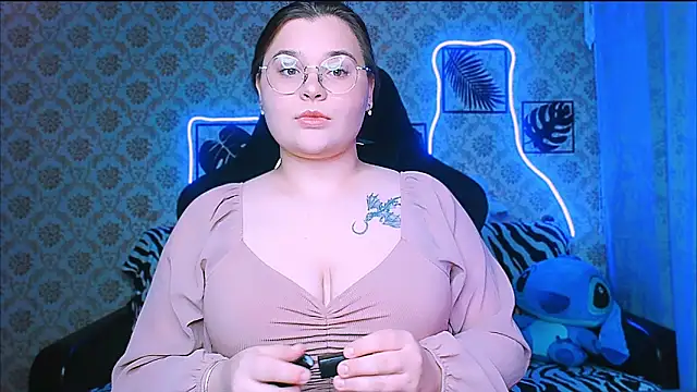 Snapshot of InLoveWithLife26 chatting on 11.13.25 InLoveWithLife26 online show from 11.13.25