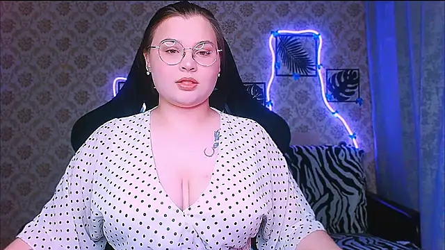 InLoveWithLife26 online show from 01.09.26