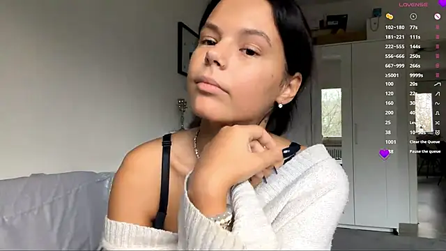 MaydaCornwall online show from 12.05.25