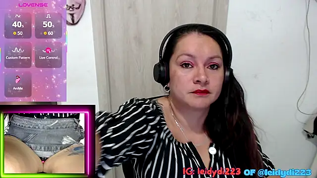 Snapshot of leidydi223 chatting on 09.22.25 leidydi223 online show from 09.22.25