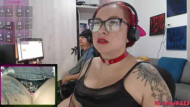 leidydi223 online show from 10.23.25