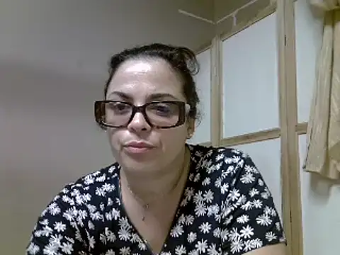 ITALIANASISIXX online show from 01.04.25