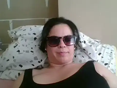 Snapshot of ITALIANASISIXX chatting on 04.30.26 ITALIANASISIXX online show from 04.30.26