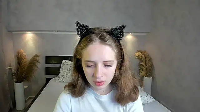 Camilla Kelly online show from 10.09.25