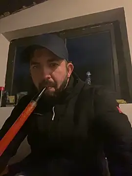 Snapshot of andrey1887 chatting on 11.02.25 andrey1887 online show from 11.02.25