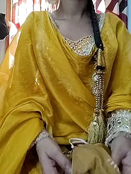 Snapshot of Ruhi_07 chatting on 10.20.25 Ruhi 07 online show from 10.20.25