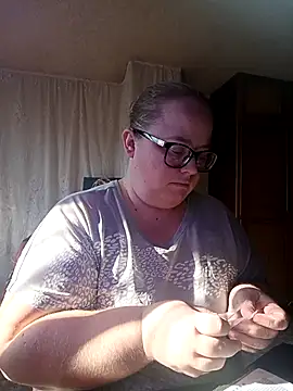 Snapshot of LillyWilly chatting on 09.20.25 LillyWilly online show from 09.20.25