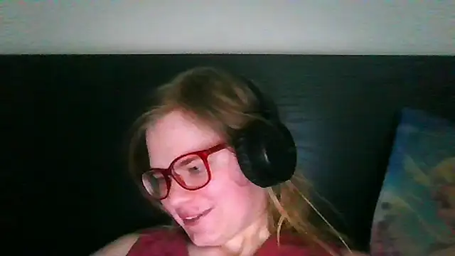 Moonolighta online show from 09.25.25