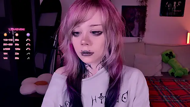 Lollyshy online show from 11.06.25