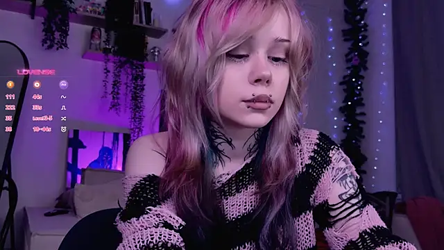 Lollyshy online show from 12.19.25