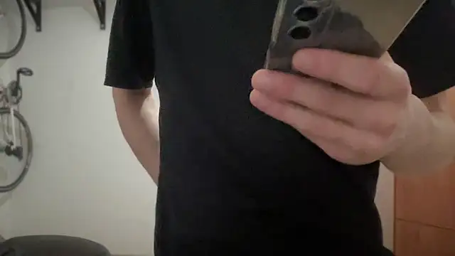 Rosea Champagne online show from 10.06.25