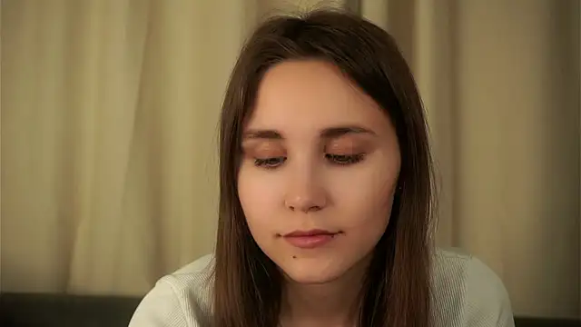 Snapshot of EthalFlowers chatting on 10.29.25 EthalFlowers online show from 10.29.25