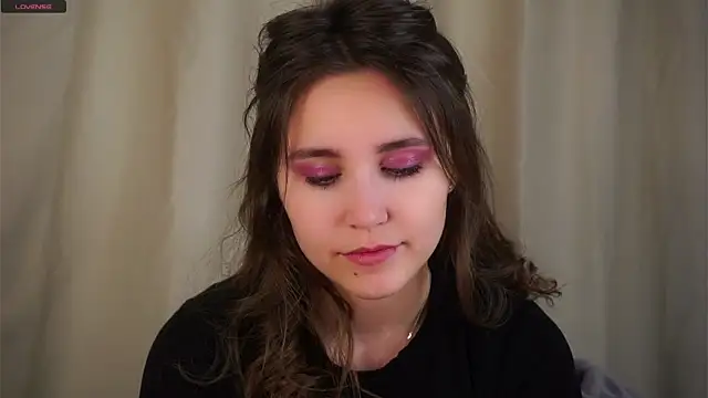 EthalFlowers online show from 11.22.25