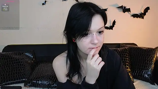 mimi purrs online show from 11.18.25