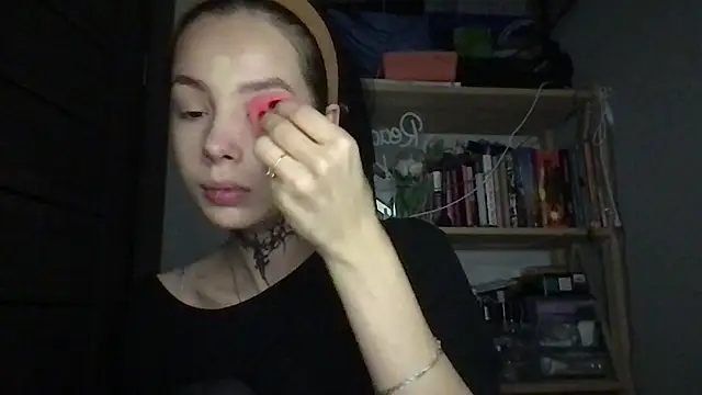 Yuna5343 online show from 10.14.25