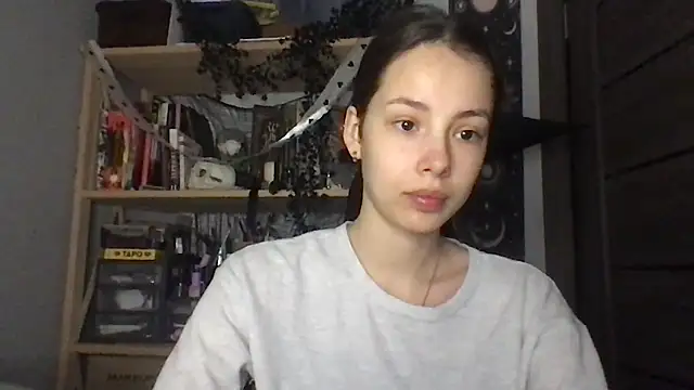 Snapshot of Yuna5343 chatting on 02.24.26 Yuna5343 online show from 02.24.26