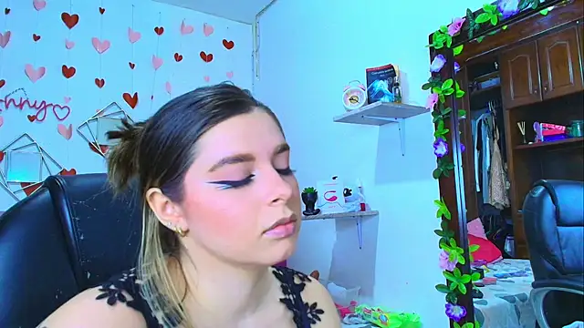 Anny Hurtado online show from 10.15.25