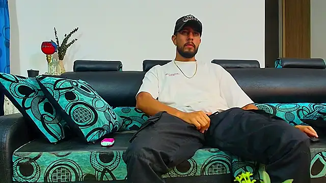 Snapshot of DaveSoldier chatting on 10.05.25 DaveSoldier online show from 10.05.25