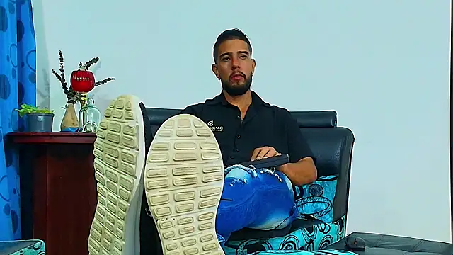 Snapshot of DaveSoldier chatting on 10.15.25 DaveSoldier online show from 10.15.25