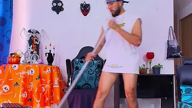 Snapshot of DaveSoldier chatting on 11.05.25 DaveSoldier online show from 11.05.25