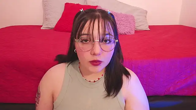 Snapshot of Gaby99_ chatting on 10.05.25 Gaby99 online show from 10.05.25