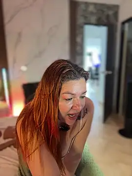 Snapshot of Bigass_curvy chatting on 11.02.25 Bigass curvy online show from 11.02.25