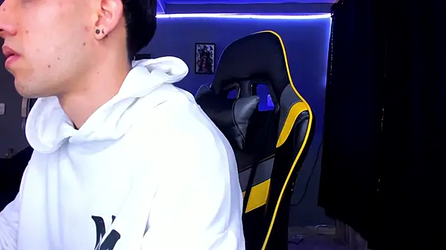 alexgiraldo   online show from 09.18.25