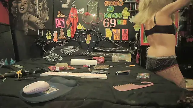 Splash Queen420 online show from 05.25.26