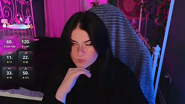 Dark Shine online show from 11.21.25