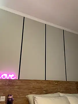 Snapshot of savana_heart chatting on 09.13.25 savana heart online show from 09.13.25