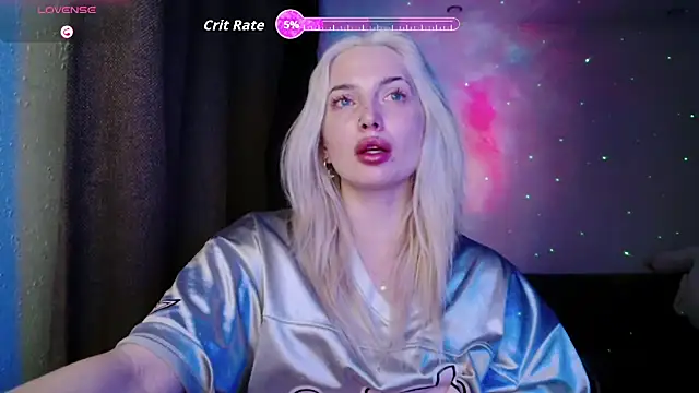 Snapshot of SpaceMarsi chatting on 10.10.25 SpaceMarsi online show from 10.10.25